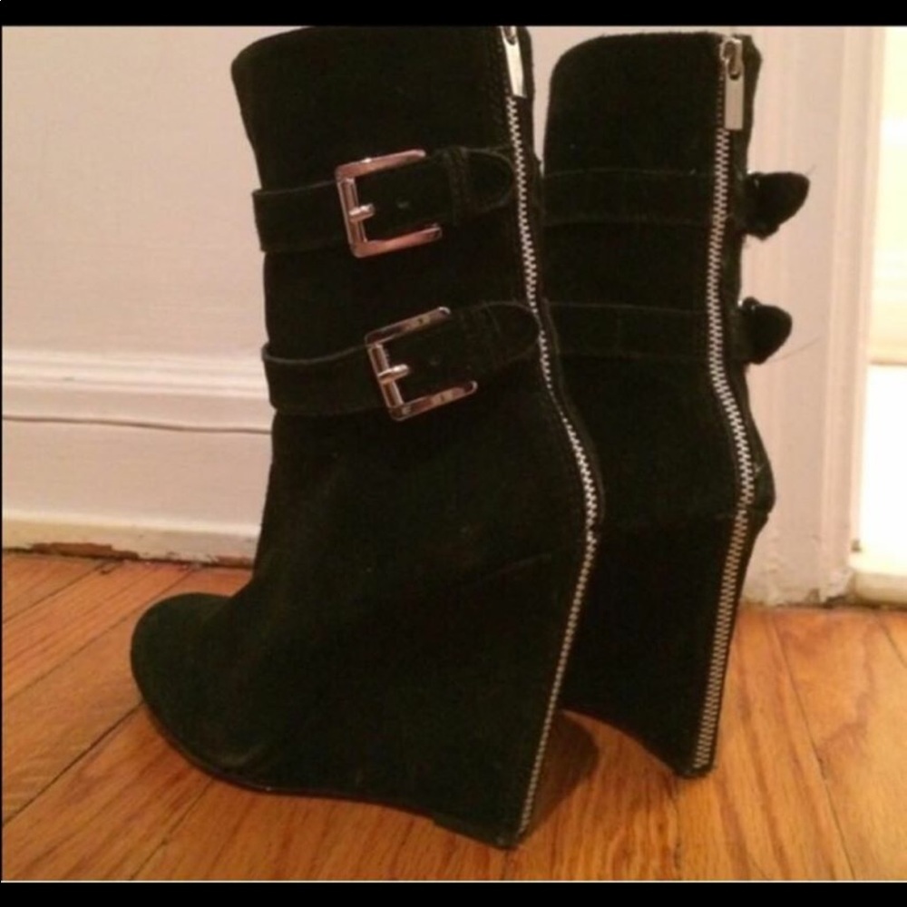 MIchael Kors Collection Suede Zippy booties